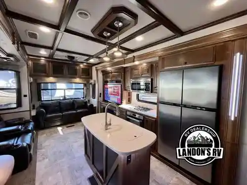 2018 Heartland Bighorn 3160el