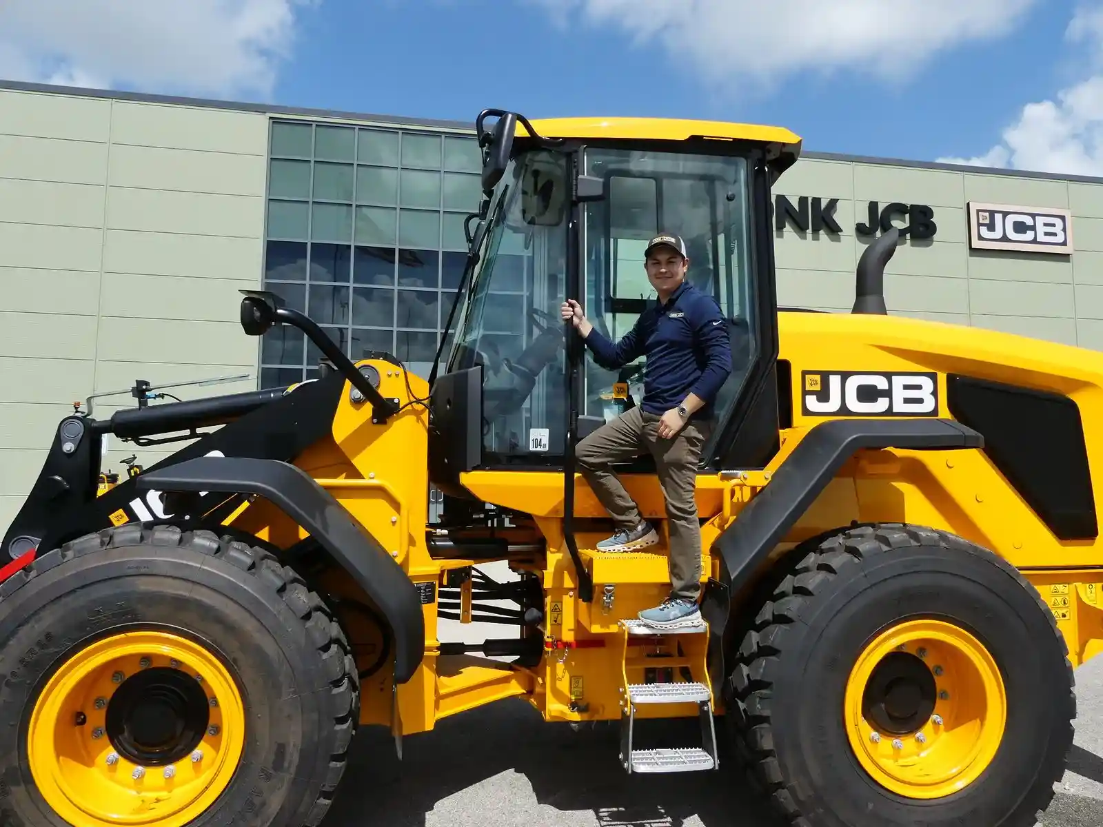 カトゥーン New 2025 JCB 427 in Houston, TX