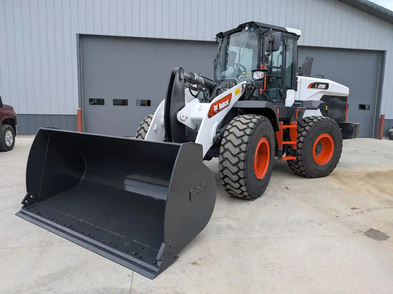 New 2025 Bobcat L235 in Darlington, WI