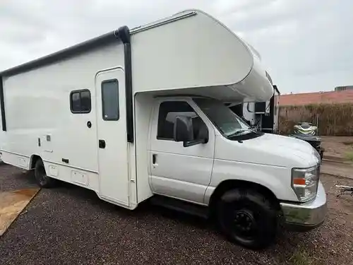 2018 Winnebago Outlook 25j