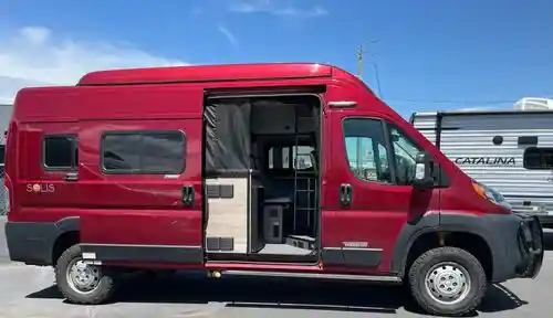 2022 Winnebago Solis