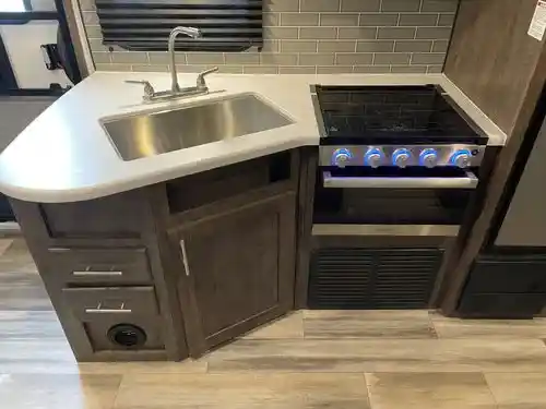 Gypsy&sons 「MELTON RVS VERSITY JK」 RV Travel Trailers for