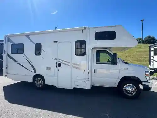 2016 Thor Motor Coach FOUR WINDS MAJESTIC 23A