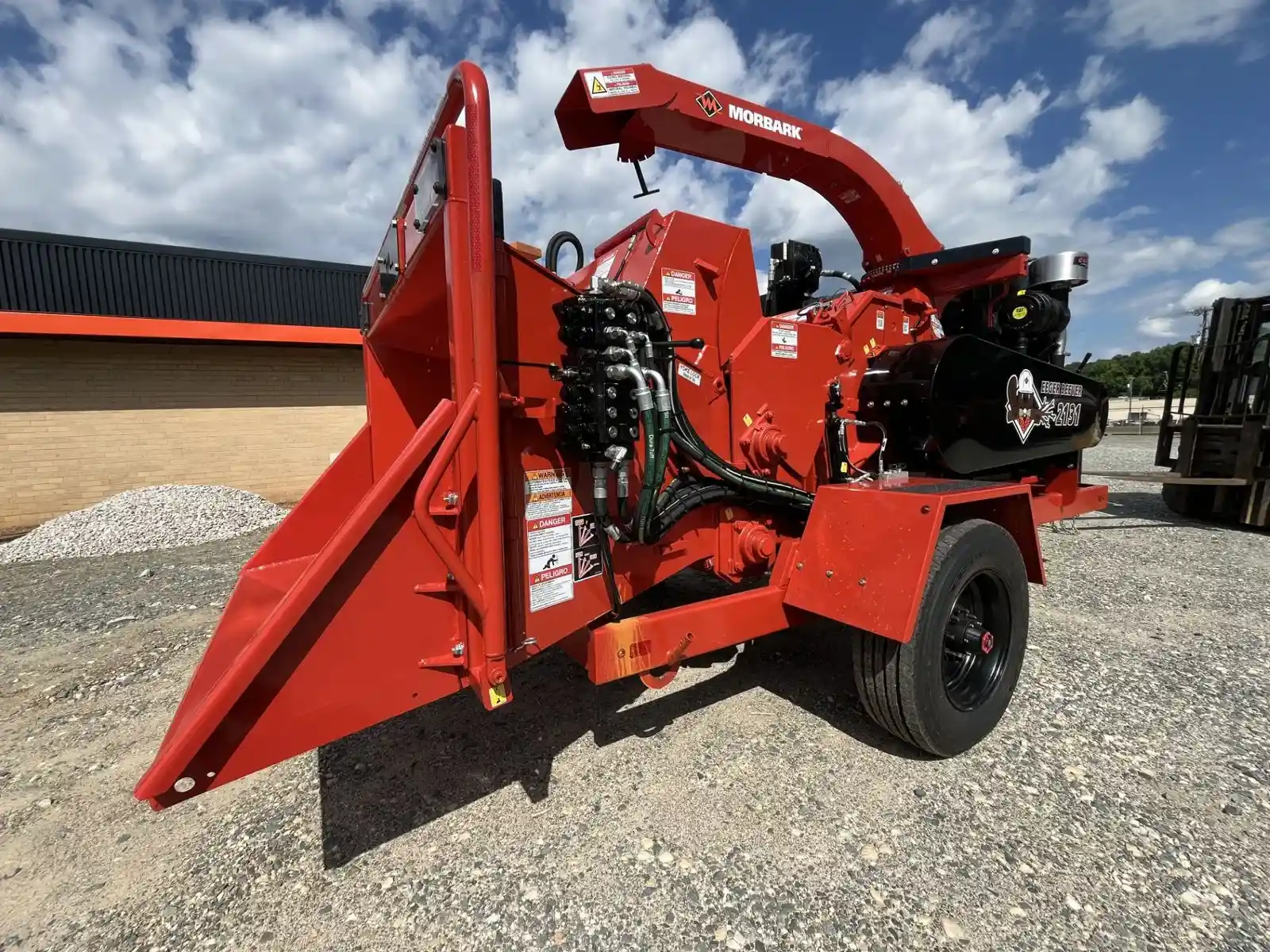 New Morbark Eeger Beever™ 2131 Hand Feed Chipper - Diesel - Single