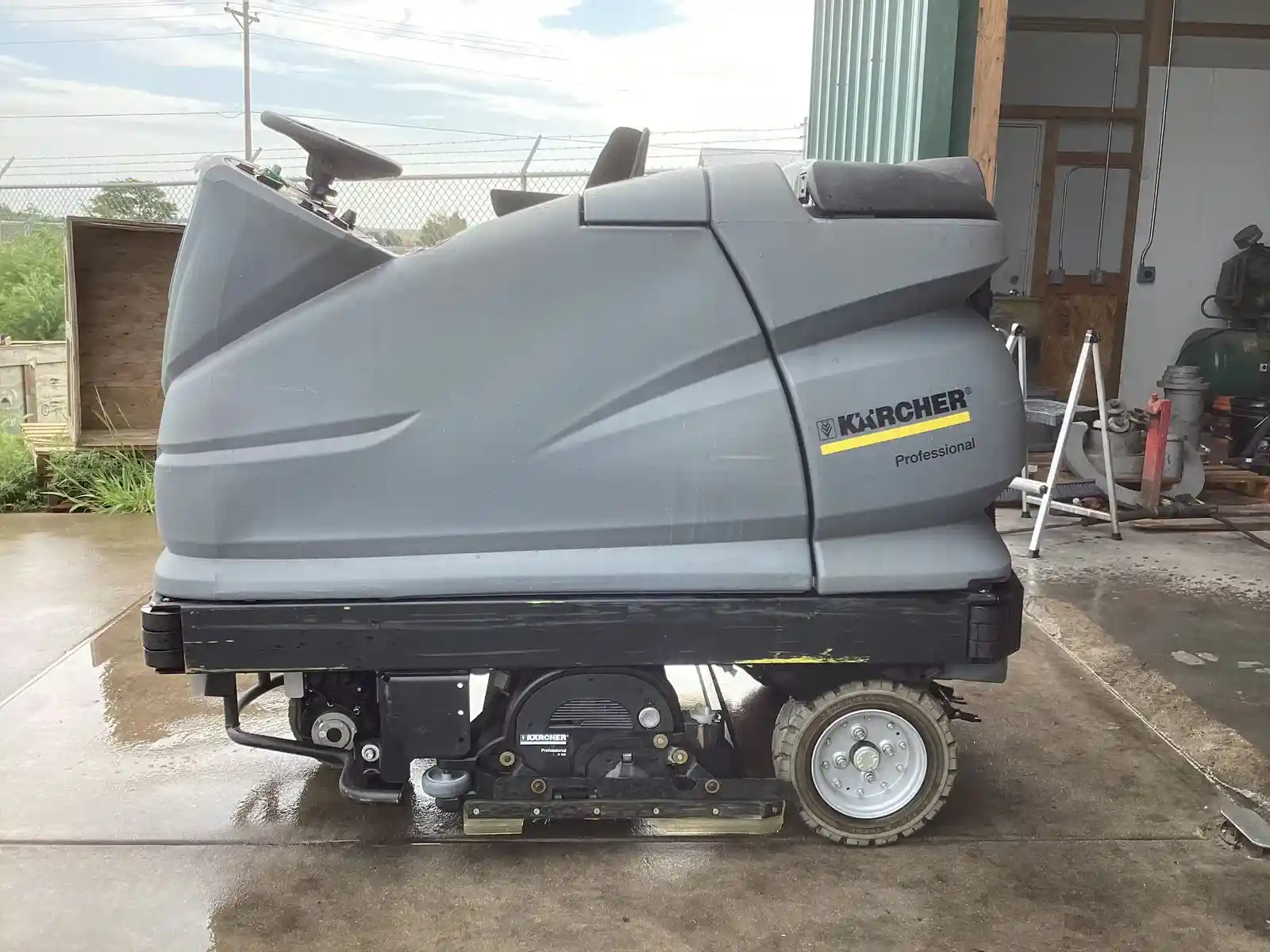2021 Karcher Ride-On Floor Scrubbers B 250 R for sale in Wichita, KS