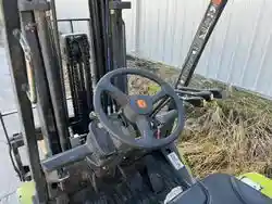 2010 CLARK C25L — photo 4 of 10