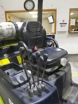 2019 CLARK S25C — photo 6 of 8
