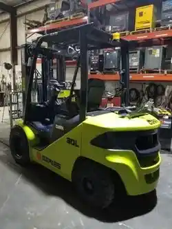 2021 CLARK S30L — photo 3 of 5