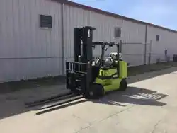 2004 CLARK CGC55L for sale in Garden City, KS