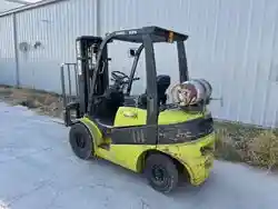 2010 CLARK C25L — photo 2 of 10