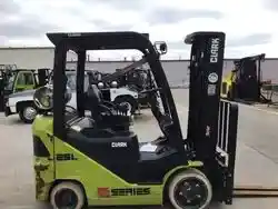 2019 CLARK S25C — photo 2 of 5