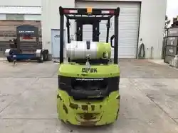 2019 CLARK S25C — photo 3 of 5