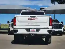 2023 GMC Sierra 2500HD AT4 - Photo 6