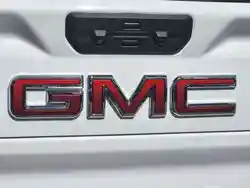 2023 GMC Sierra 2500HD AT4 - Photo 11