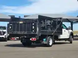 2022 Ford F-550 Super Duty Chassis Cab XLT - Photo 7