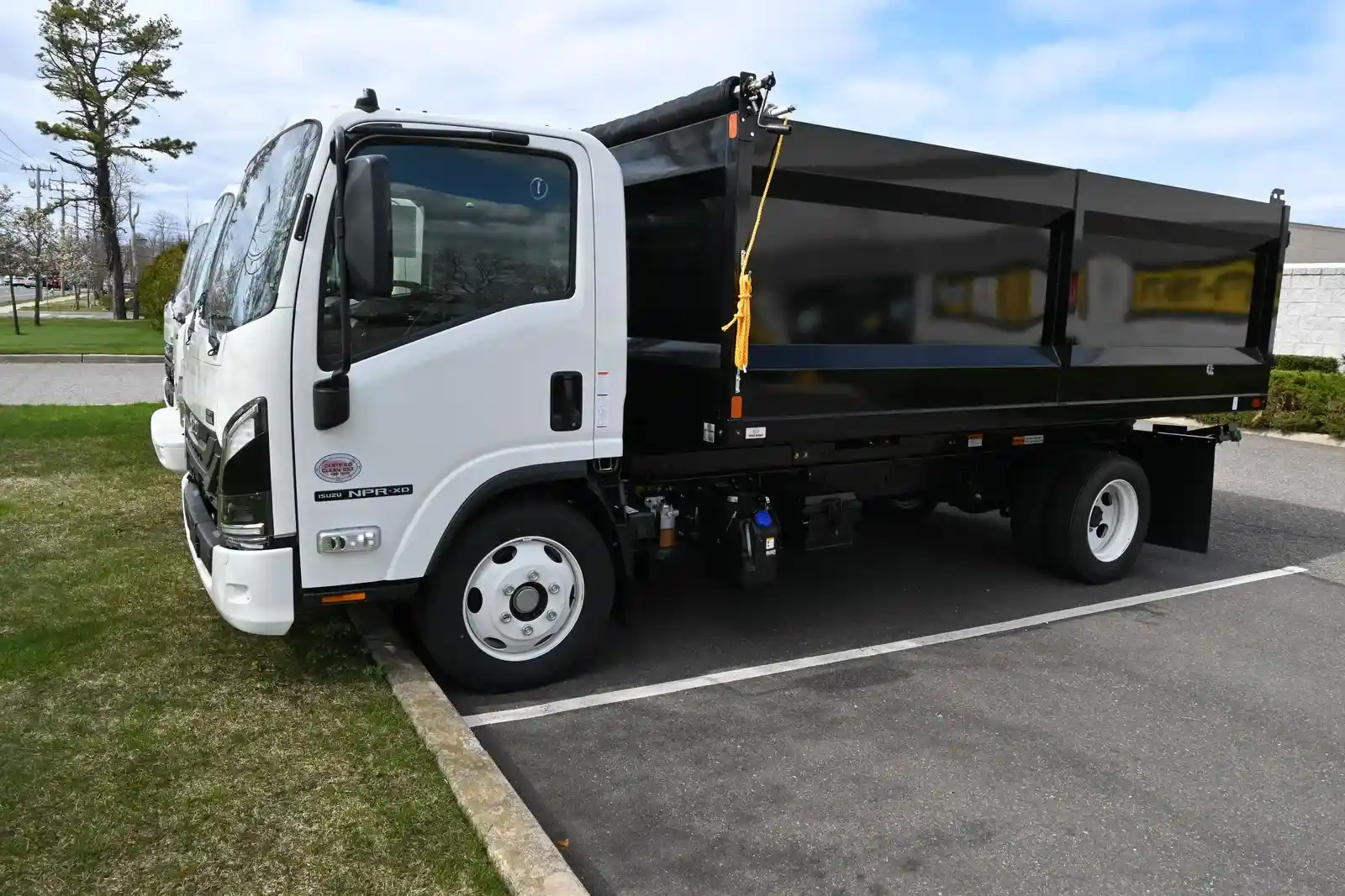 New 2025 Isuzu NPR-XD Standard Cab (N-Series Diesel) in Ronkonkoma, NY