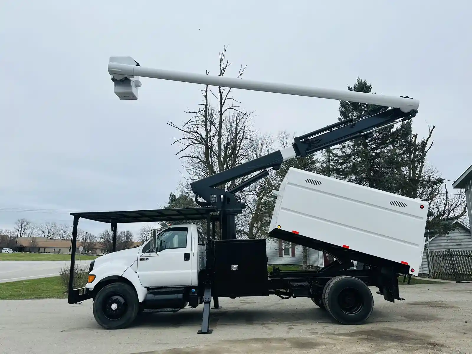 2015 Ford F750 Altec LT758 Forestry Bucket Truck for Sale