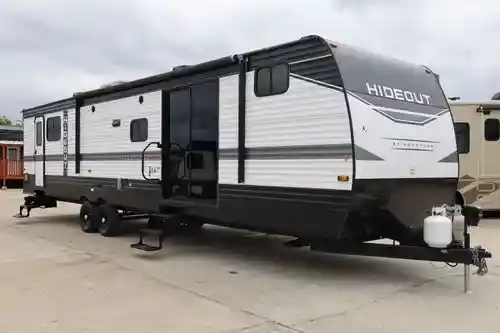 2023 Keystone Hideout 38bhds