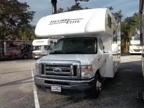 2022 Thor Motor Coach Freedom Elite 22HE